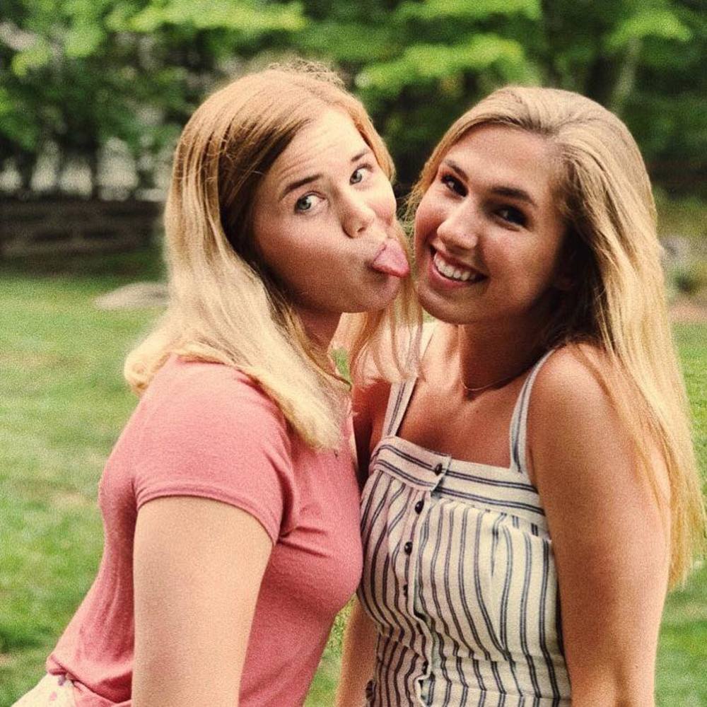 Meet your Posher, Becca